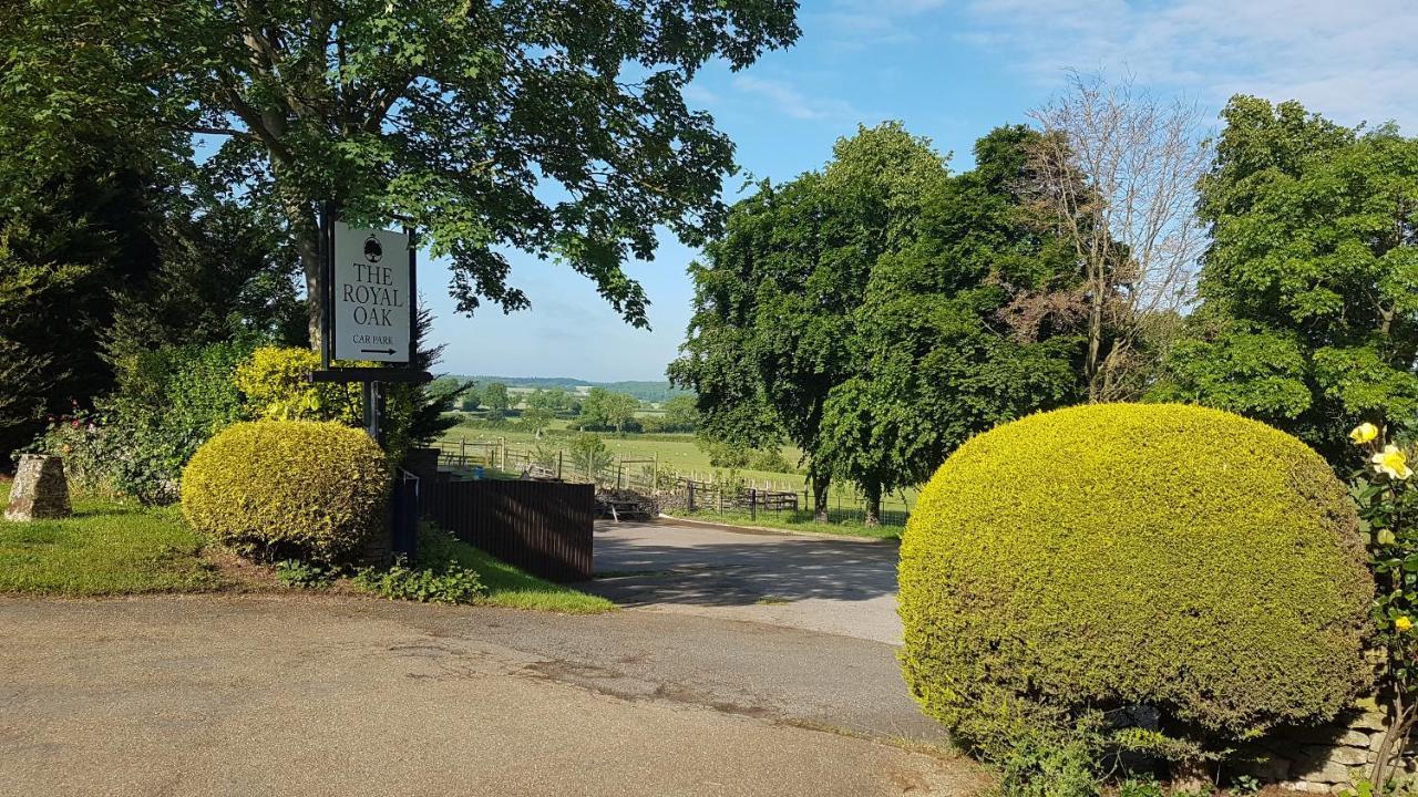 לינה וארוחת בוקר סטמפורד The Royal Oak Duddington מראה חיצוני תמונה
